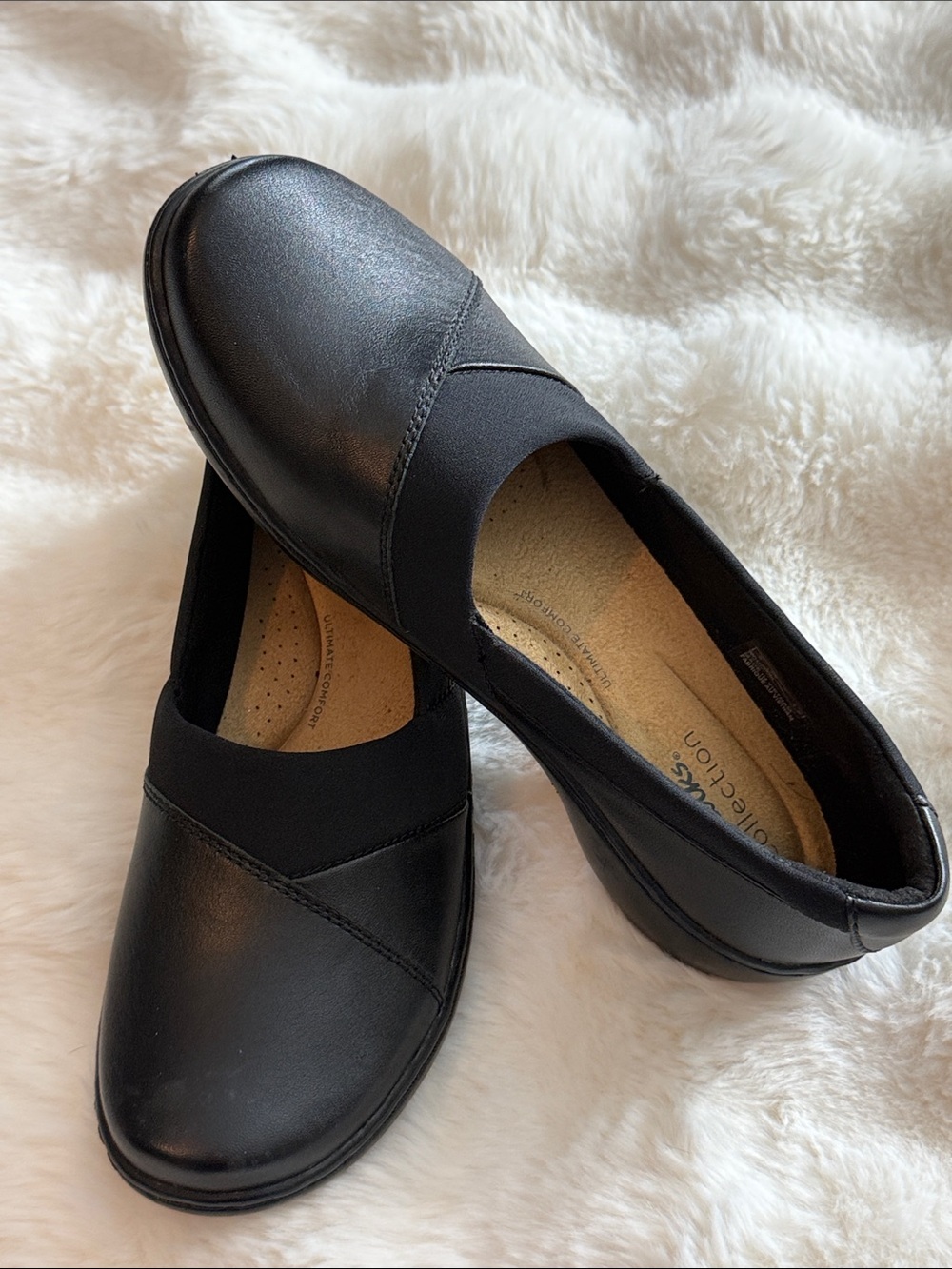 Clarks Cora Charm Black Leather Slip On Flats Size 7.5